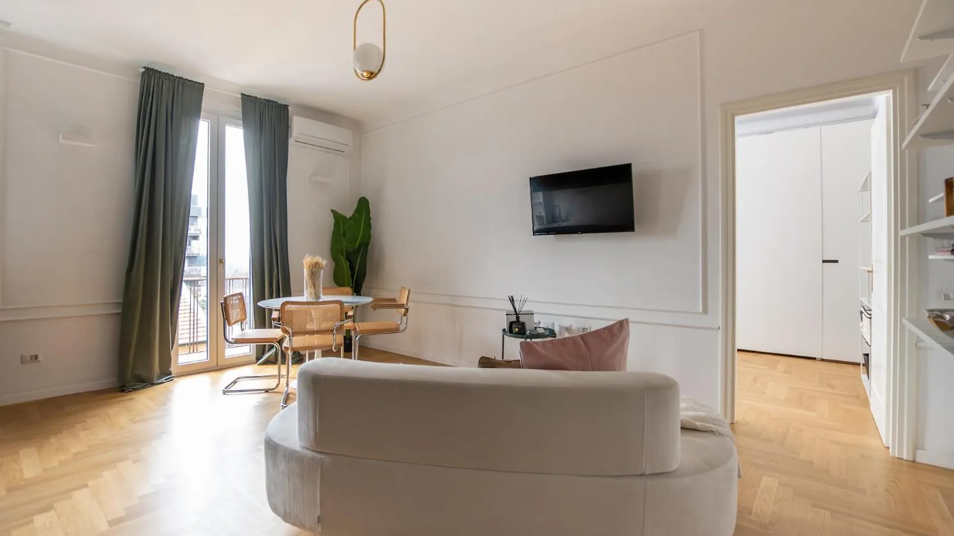 Апартаменты La Casa Di Gylda Милан 0*,  Италия